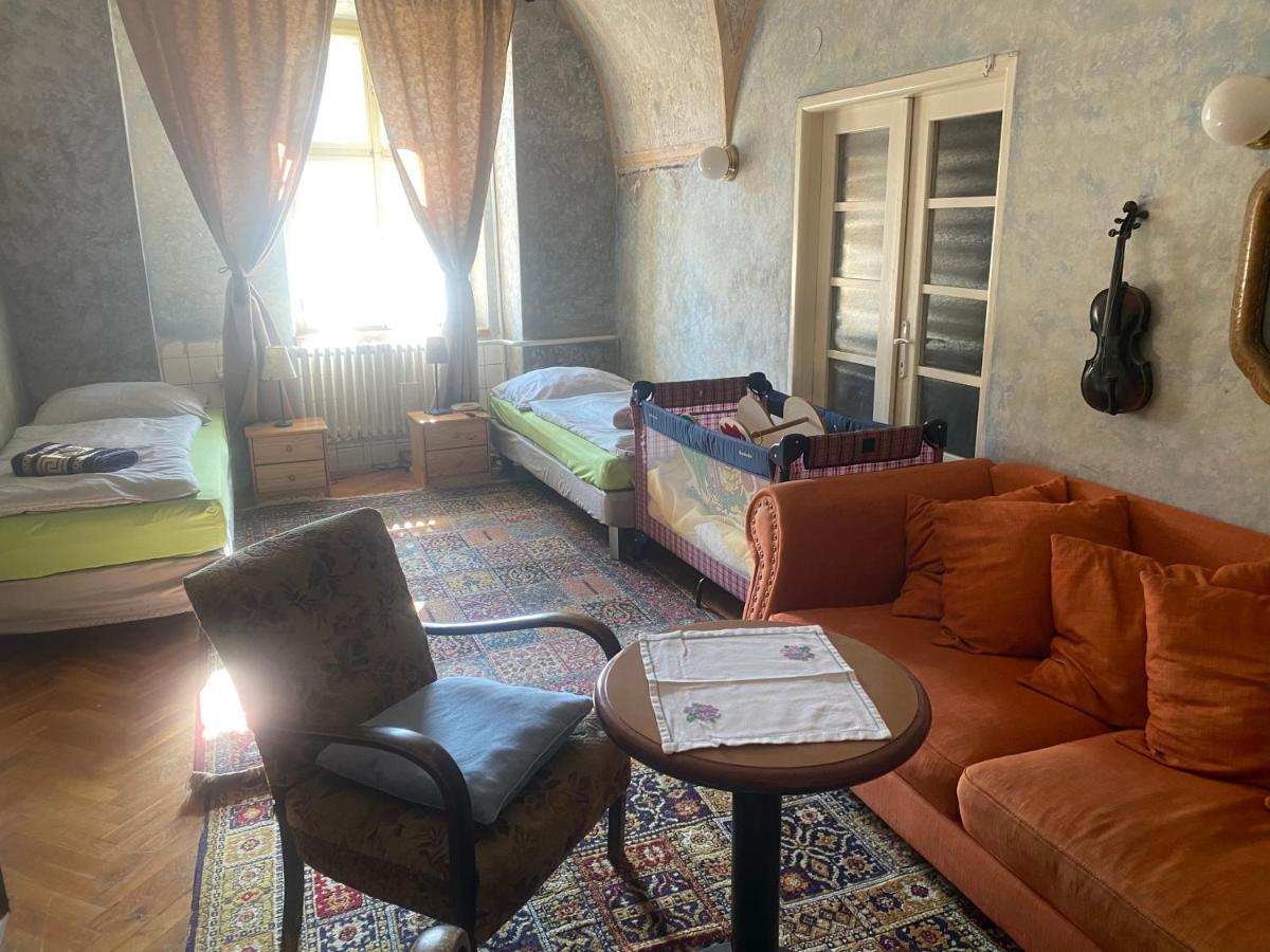 Apartman Bohema Lägenhet Kouřim Exteriör bild